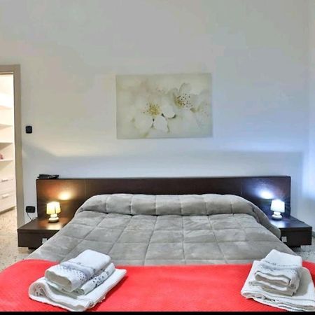 Casa Vacanza Arcangeli Салерно Екстер'єр фото